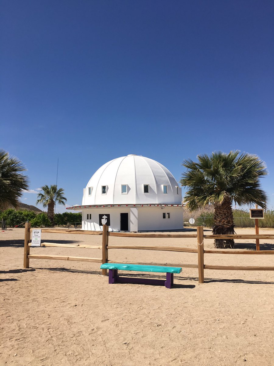dnegiuk's tweet photo. #Integratron
Mojave Desert
#California
#USA https://t.co/7dyuL775mL