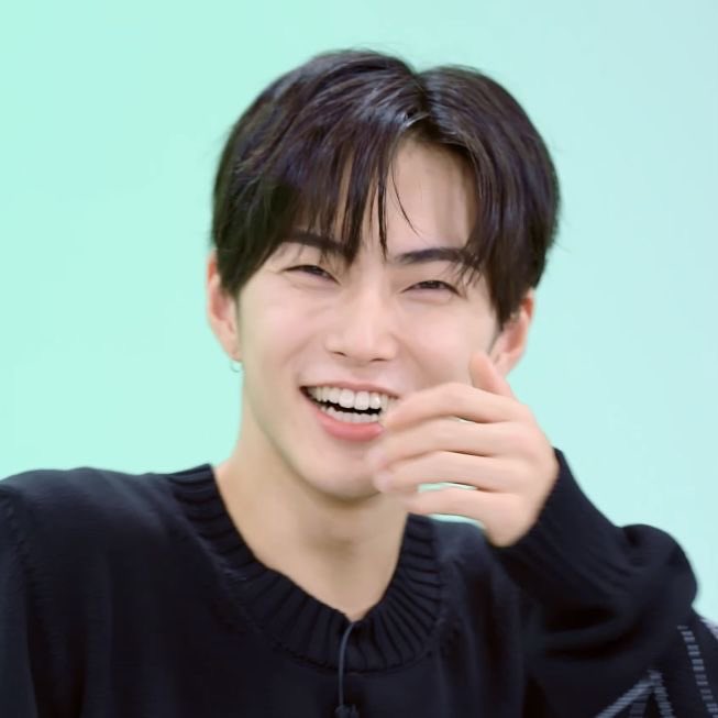 xnghanpics's tweet photo. day 3 without seeing seunghan 🥹🥹 https://t.co/bgAZE09Fio