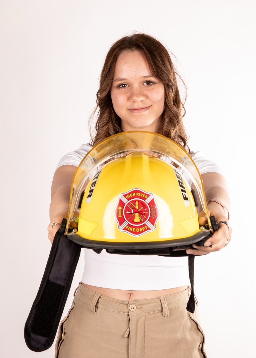 Congrats to Faith who stayed back in Calgary to be awarded the Chief’s Courage Award through the Calgary Police Youth Foundation/Bridges to Brighter Futures. 

Congrats Faith!!