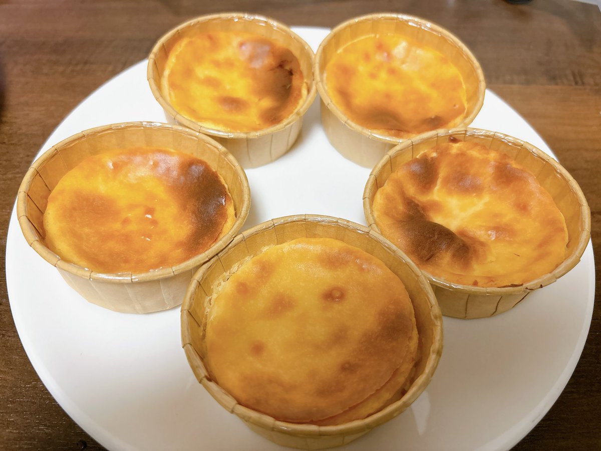 noraran0707's tweet photo. ケーキつくりまくり https://t.co/jwnREWmxZN