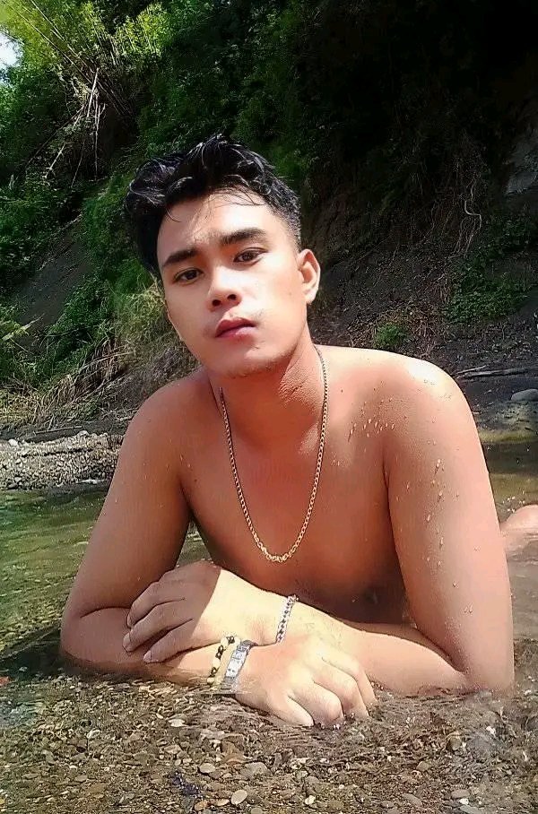 CapilloVin28091's tweet photo. it takes time to. relax💦 https://t.co/nW6vnGXVwh