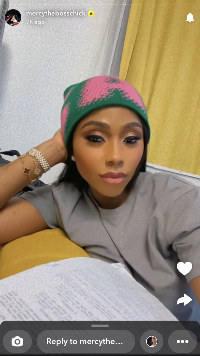 Adebola15973319's tweet photo. Incase you are there disturbing your mind how she makes her money, see she works nonstop for that money without stopping 🛑 That’s the Queen right there #Mermoney Mercy Eke my workalic fave 🥰😘♾
MERCY EKE THE TOP PICK
MERCY EKE GOD'S OWN
#MercyEkeᗢ
#MercyEkeMercenariesᗢ https://t.co/1JxpK2KNqP