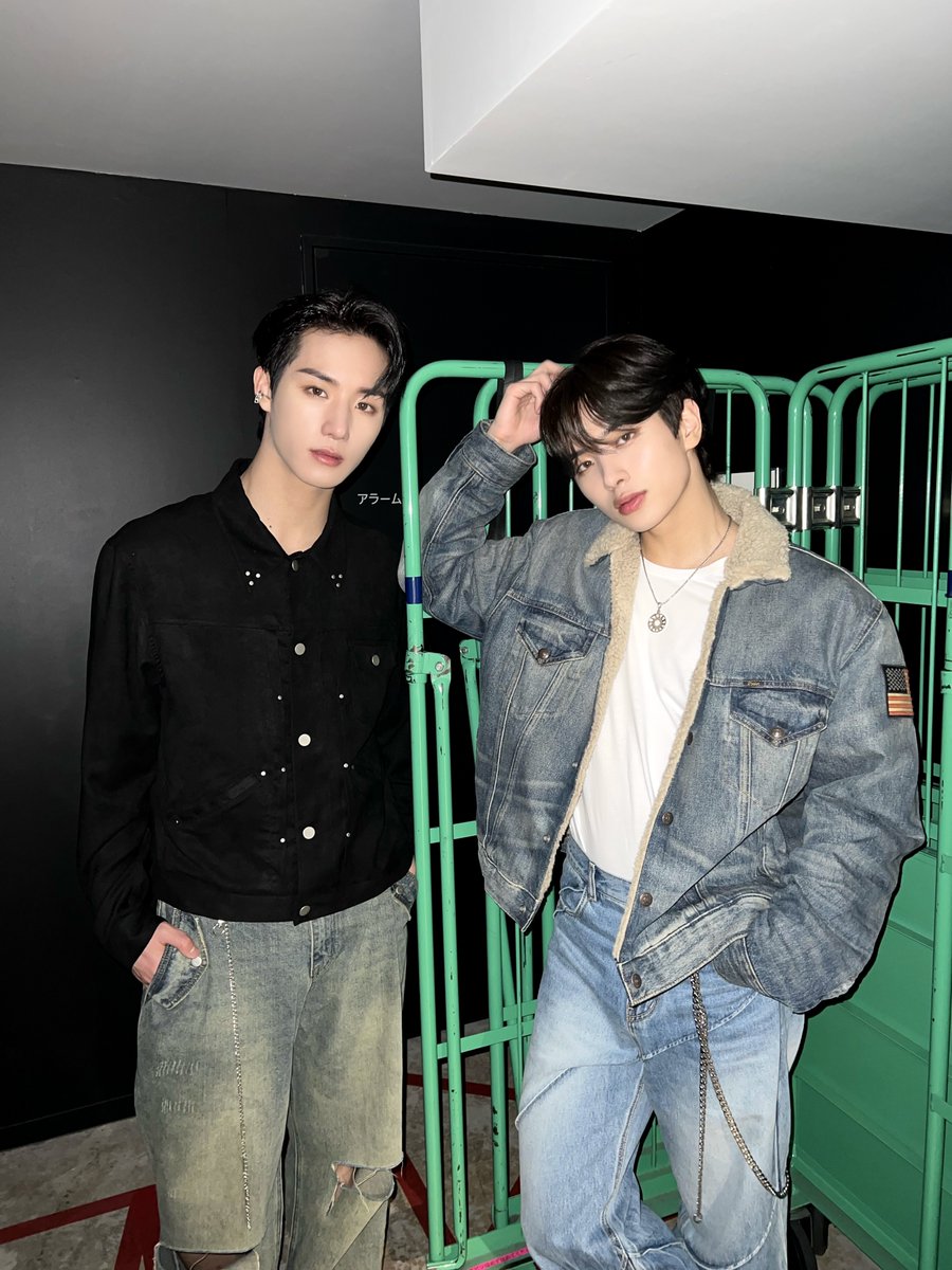 [#류준민 &amp; #정승환]
😎😎

#ATBO #에이티비오
#RyuJunmin #JeongSeunghwan