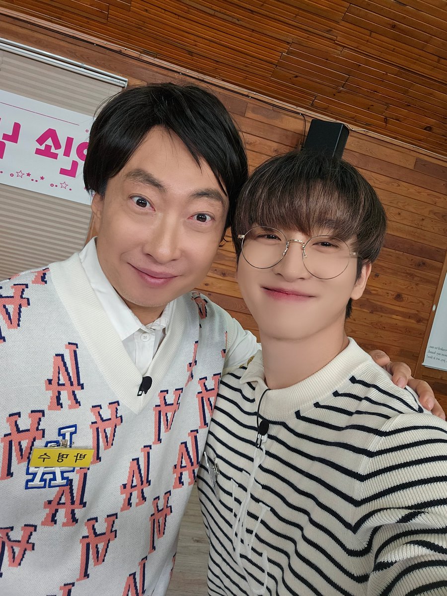 WE_THE_BOYZ's tweet photo. [상연] 박명수 선배님과🥰 https://t.co/jKUxgleuG9