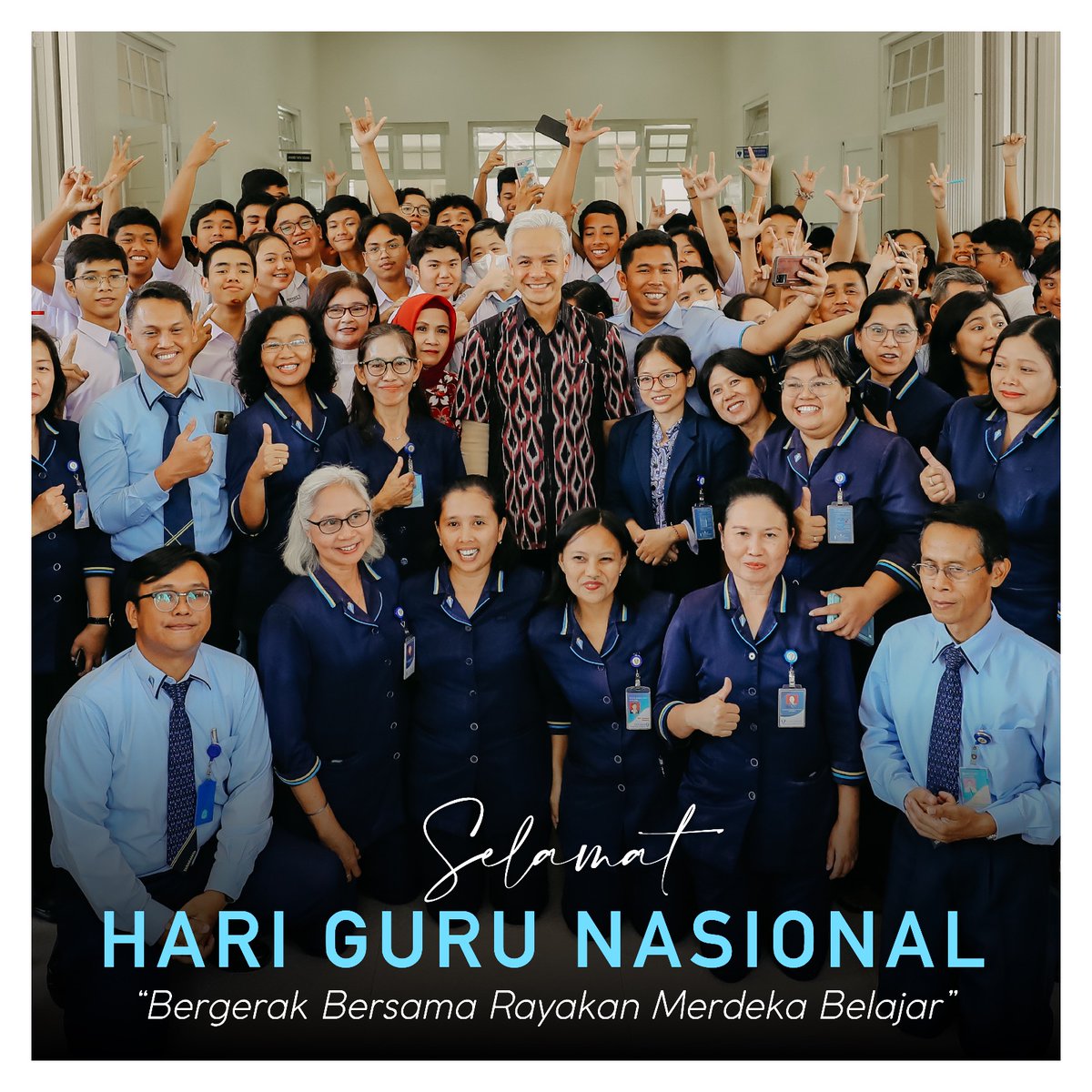 ganjarpranowo's tweet photo. Selamat Haru Guru Nasional tahun 2023. Hormatilah guru, dia penata jiwa dan masa depan kita. Dialah yang menempati ruang terdepan untuk menyiapkan kemajuan. https://t.co/pbPNZruKV6