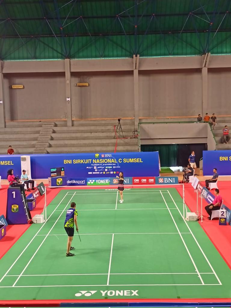 Elfrida07's tweet photo. turnamen bulutangkis berskala nasional yg menjadi ajang unjuk gigi pemain muda potensial
#BNISirnas2023 #BNIDirectSirnasPalembang https://t.co/aw13wlfVZZ