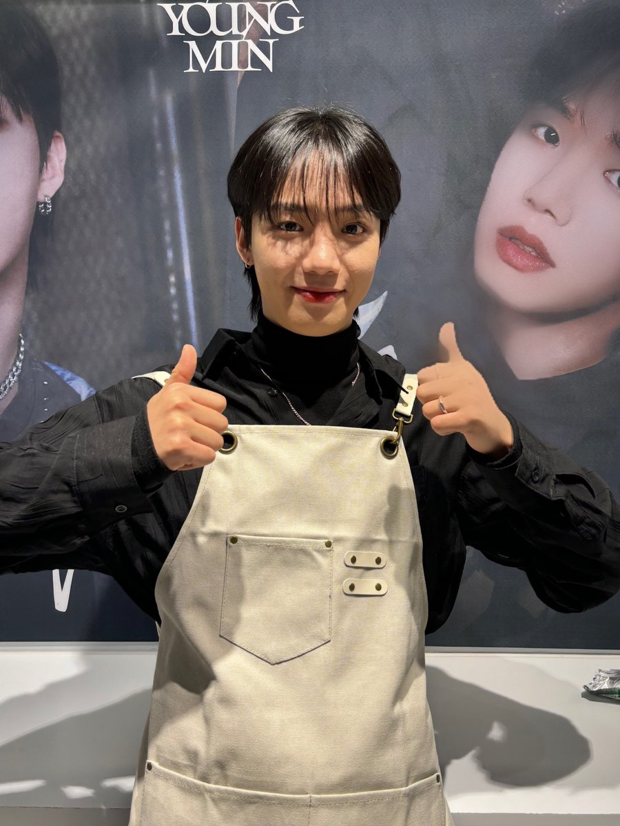 LYM_offcl's tweet photo. [📸] 2023.11.25 
케이타운포유 카페 이벤트 ☕️

#임영민 #LIMYOUNGMIN
#ROOM #IN_MY_ROOM https://t.co/PErNVQ524f