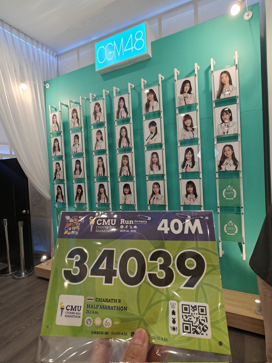 charathbank's tweet photo. มารับเบอร์วิ่งครับ #CMUMarathon #CGM48 https://t.co/0l9Qu9NkgS