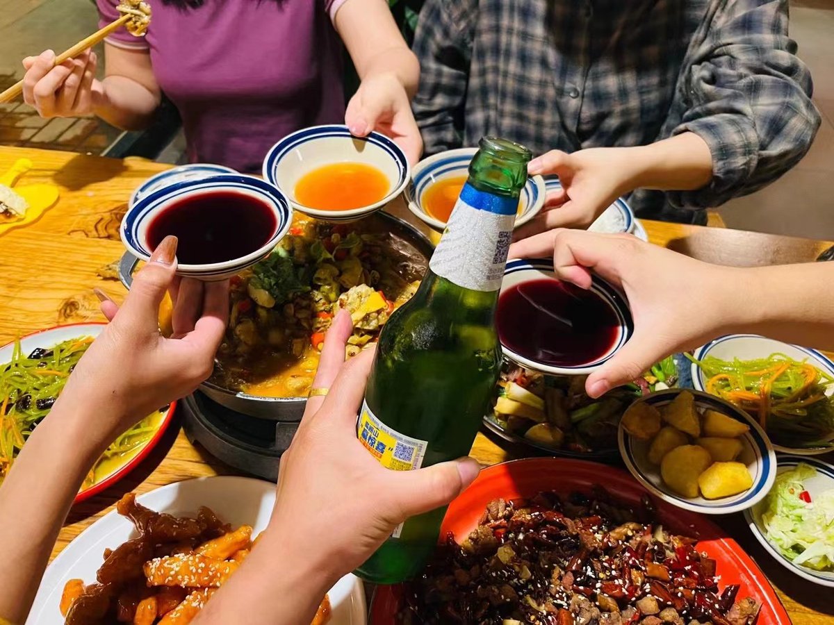 周日下午有能来广饶或者东营的夫妻吗？五人局，能接受的来。