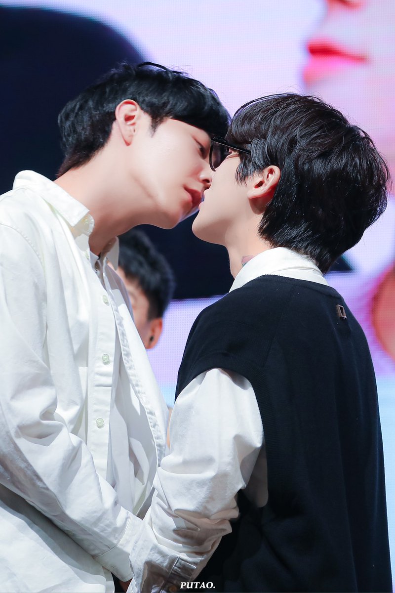Putao0318's tweet photo. 231124 
IN HONGKONG FM  PART1️⃣

⚠️2차가공/상업적 이용 금지/재업로드금지 /Don‘t change anything/Please do not reupload to other SNS/禁二改二傳商用

-준성호 마음대로 사용하세요-

#남의연애2 #HisMan2 #준성호네 #준성 #성호 JunSeongHo1stFMTinHK https://t.co/qOXcEr6FeC
