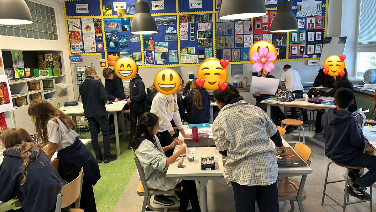 ‘Mrs Culek can we come to the art studio during lunch?’ How can I refuse? #pbisvlastina