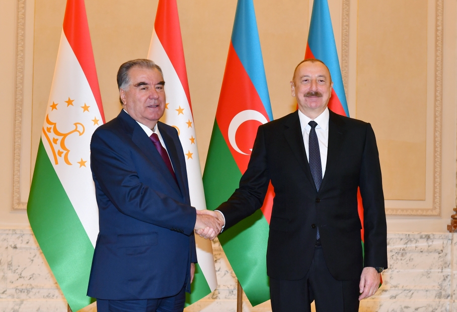 alimirzamin's tweet photo. President of #Azerbaijan Ilham Aliyev met with President of #Tajikistan Emomali Rahmon https://t.co/vTHN0sJ0fW