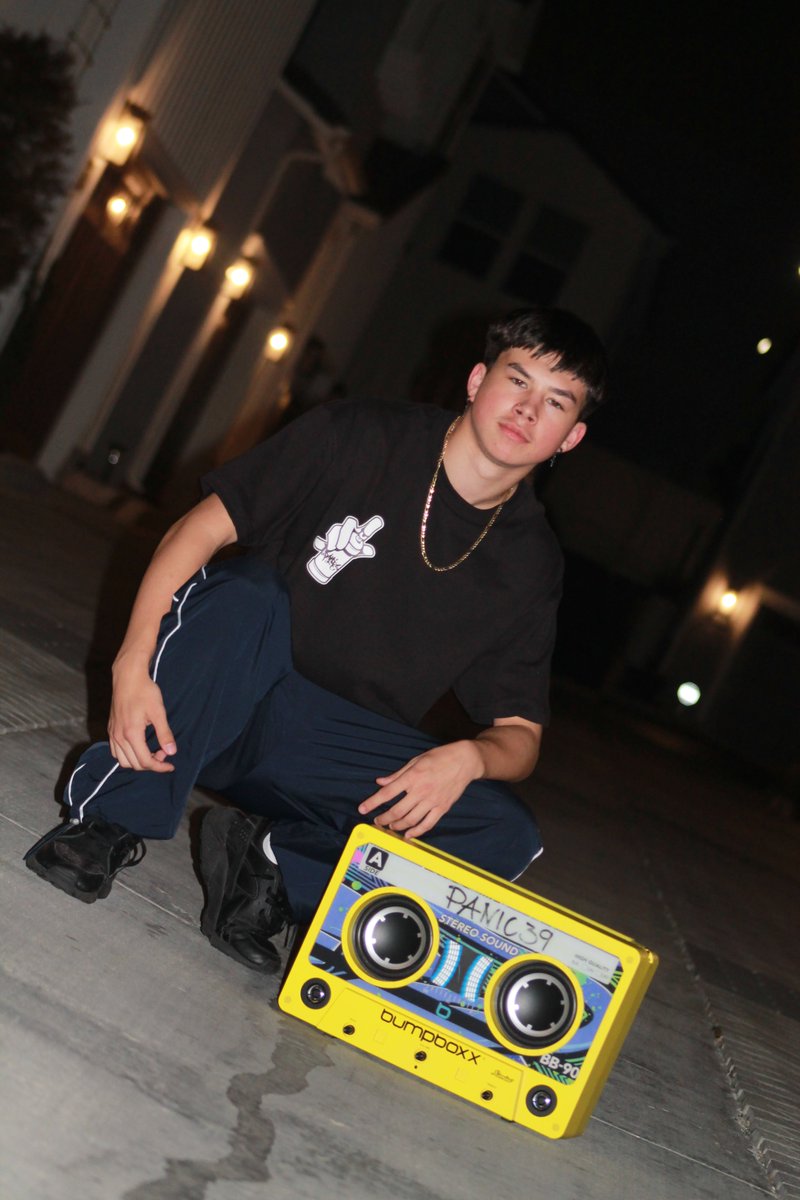 Panic 39 clothing tweet media