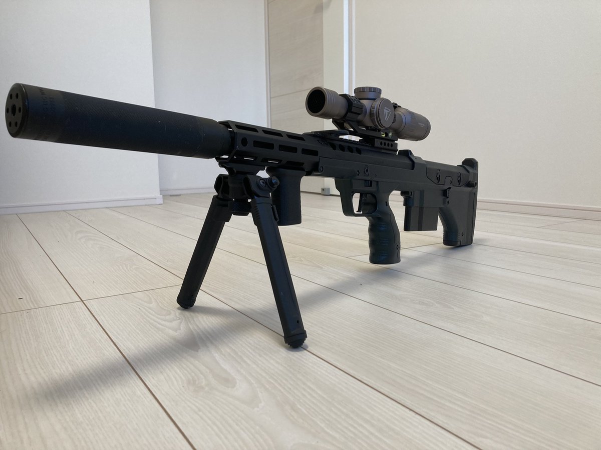 namba_36's tweet image. パッと見黒に見えますが、メタリックグリーンです笑とりあえずはいい感じ
＃SRSA2
＃サバゲー
＃ボルトアクション
＃エアガン