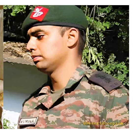 AmbarayaAshtagi's tweet image. ದೇಶದ ರಕ್ಷಣೆಗಾಗಿ ಹೋರಾಡುತ್ತ ಭಯೋತ್ಪಾದಕರ ಗುಂಡಿಗೆ ಹುತಾತ್ಮರಾದ ವೀರ ಯೋಧ *ಕ್ಯಾಪ್ಟನ್ ಪ್ರಾಂಜಲ್* ರವರಿಗೆ  ಅಶ್ರುಪೂರ್ಣ  ಶ್ರಧ್ಧಾಂಜಲಿಗಳು.
@BJP4India @BJP4Karnataka #CaptainPranjal #JaijawanJaikisan #ambarayaashtahi