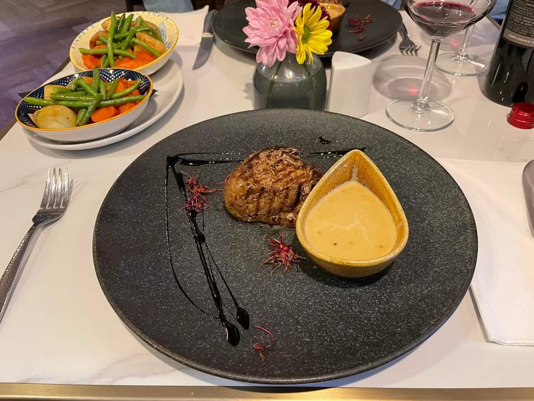 LeoItalianSheff's tweet photo. Happy Anniversary ✨🍾🥂 to Nancy &amp; Richard Pegg! Thank you for visiting Leo's to celebrate your special day! 

Fabulous photos too! Glad you enjoyed your night with us 🙏🏻 Team Leo 😊

Book your table today https://t.co/TZvc639o2p https://t.co/ps8Xbj9e2G