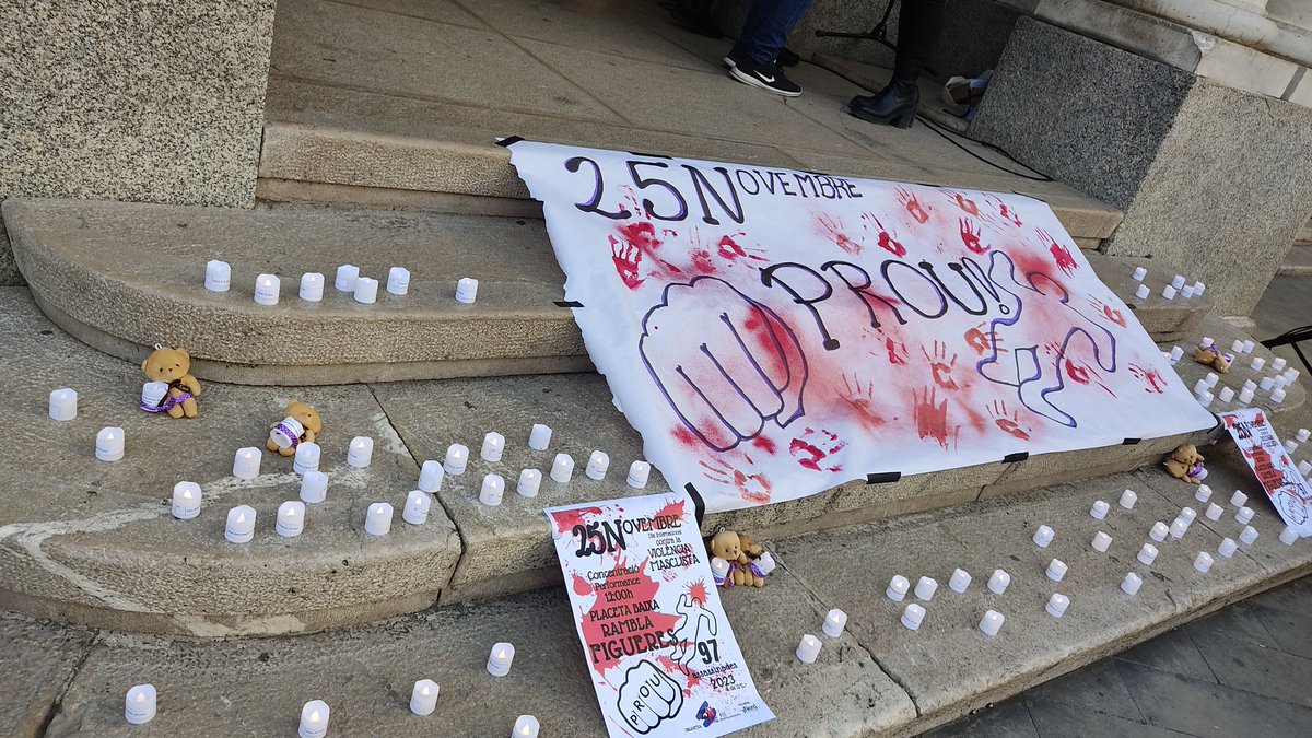 La violència obstètrica existeix.
Diguem #PROU a les violències vers les dones.
#25N