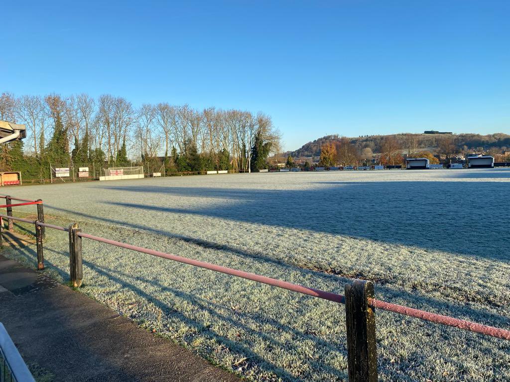 WTRESFC's tweet photo. Winter @ Weymouth Street 🥶

Bar open! Come along and show your support!

14:00 KO 🕑

#RedandBlacks 🔴⚫️ https://t.co/ZgOHUnQTmz