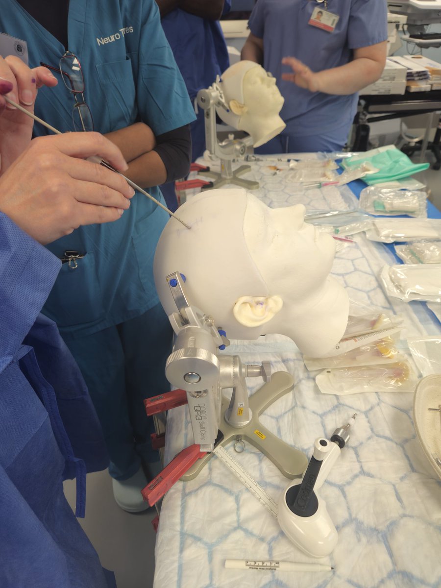 QS_SimCentre's tweet photo. Showcasing our workshop on freehand, bolted and tunnelled EVD's and linquoguard &amp; lumbar drains! https://t.co/9suVBBUntN