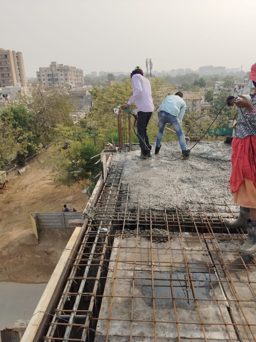 DyMCEast's tweet photo. Visited construction work of Model school, Viratnagar.

#SarvaSikshaAbhiyan 
#MyCityMyPride https://t.co/YN9ufjiQZg