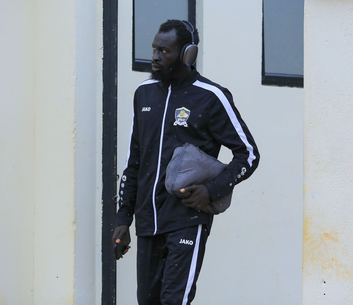 aprfcofficial's tweet photo. We are hoping to see you all at Kigali Pele Stadium at 3PM. Let's do this🦁

#MatchDay #APRASK #RPL https://t.co/fiDl5550Jd