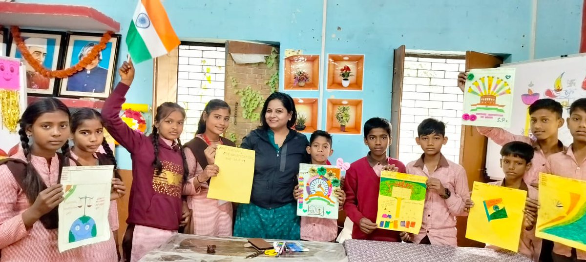 #kidscreativity
#indianconstitutionday #Students #postermaking #activity