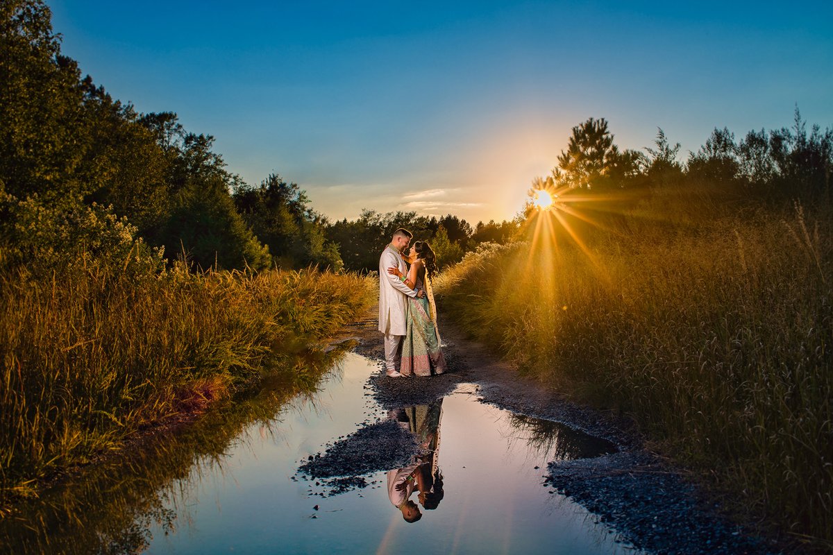 Photographick's tweet photo. Enjoy a trip down memory lane as we celebrate the wedding of Mithra and Jon! These Two love birds got married at the Hyatt Chesepeake In Cambride MD with a Dual Hindu/Christian ceremeny followed by literal fireworks and one fantastic reception! https://t.co/NDLGxuFHgF