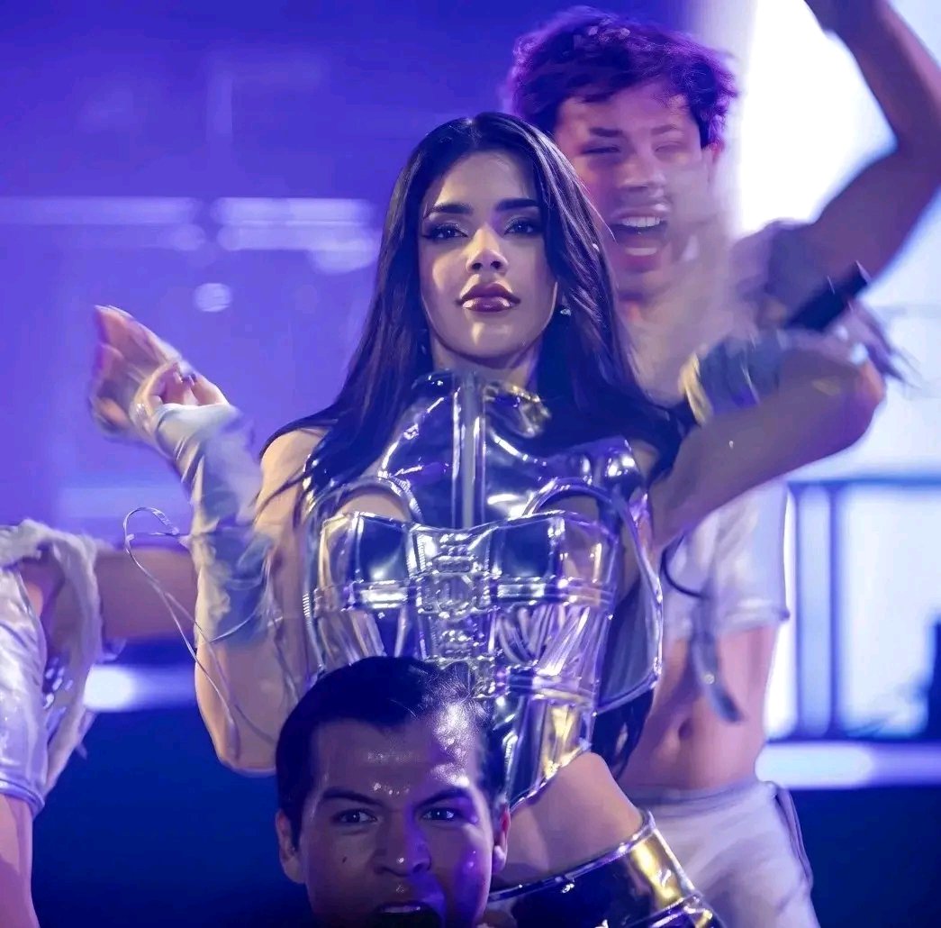 lalo 🦂 tweet media