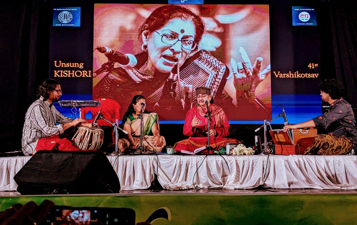 tckamdar's tweet photo. Pandit Raghunandan Panshikar in concert in Bengaluru singing unsung compositions of Gansaraswati Kishori Amonkar. Vilambit in Yaman followed by Tarana in slow tempo. Magnificent ! https://t.co/tOaFqJF4Xy
