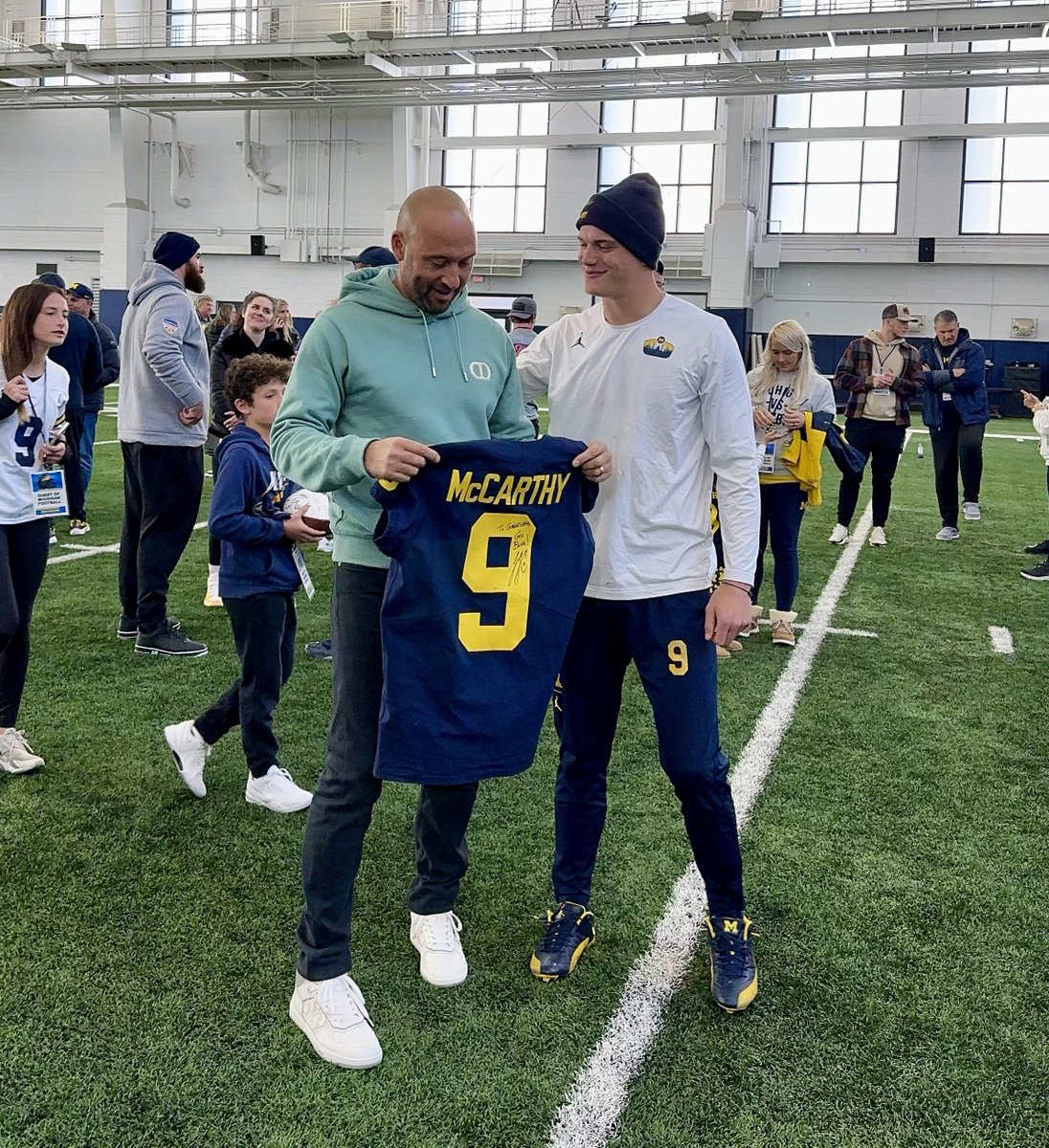 derekjeter's tweet photo. Good to be back in Ann Arbor. Ready for The Game. Go Blue! https://t.co/QGZw1fE6S1