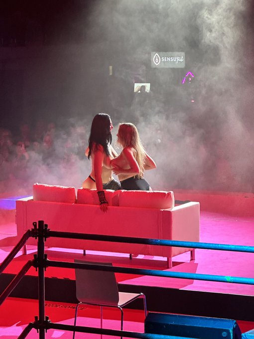 the first day was great.  We'll start the second day of fun soon  @yourcandyalexa  @sloverotika https://t