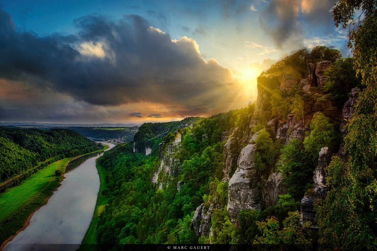 #Basteiausblick  in der sächsischen Schweiz kurz vor Sonnenuntergang