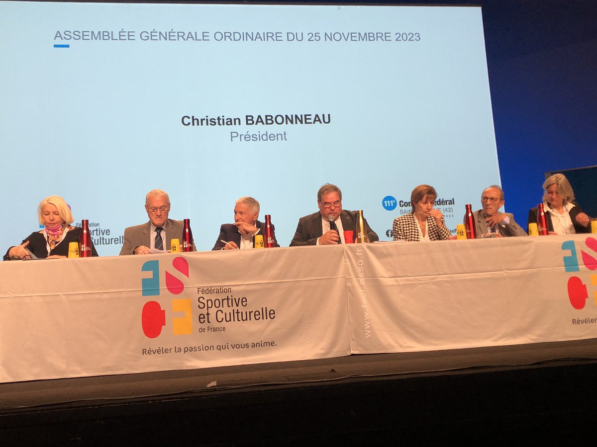 AnneCordier49's tweet photo. Ouverture du congrès fédéral de la #FSCF à #SaintETIENNE ‼️125 ans, une belle et longue histoire sur tous les territoires #Engagement #Jeunesse #Sportpourtous #Solidarite https://t.co/aHcXMEEyPn