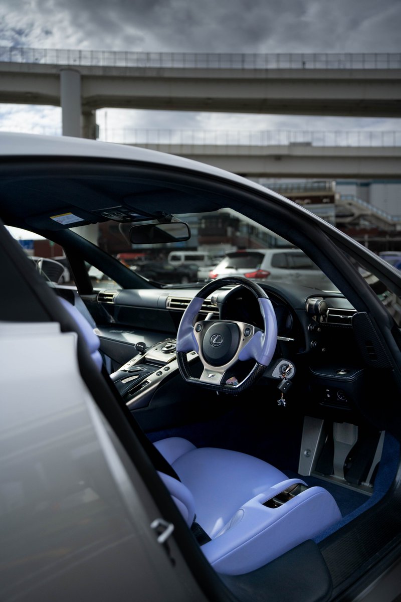 Falivenn's tweet image. Ce matin je me suis rapidement arrêté à Daikoku, et je pouvais pas rêver mieux.

Cette LFA appartient à un homme qui possède également 1 des 2 prototypes de la LFA Spyder, j'ai discuté avec lui pendant 30 minutes il est d'une humilité incroyable.