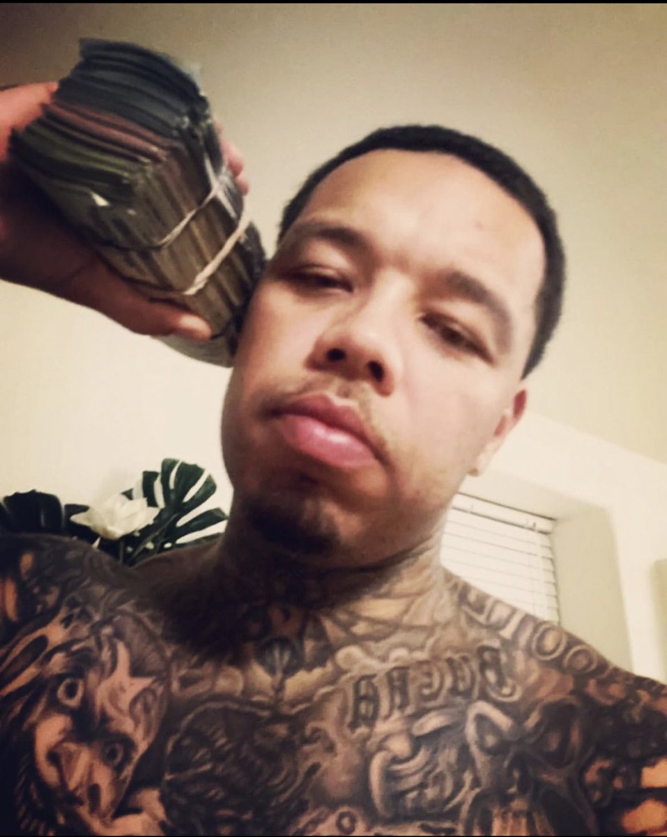 KSTACKZ_FAMOUS's tweet photo. Damn tho shit hurts bad asf https://t.co/2lgACp4e6T