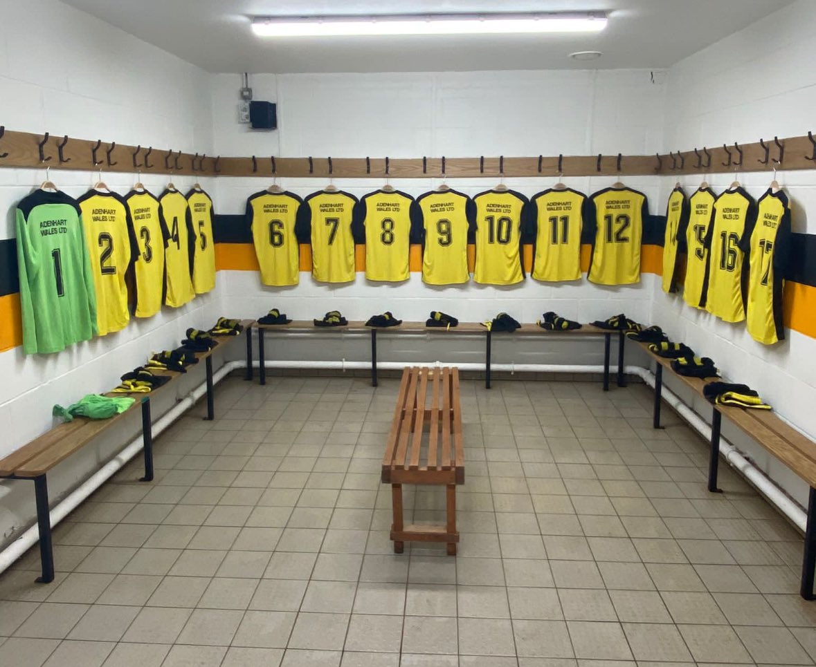 St Albans AFC (@albansafc) on Twitter photo Two big games at Tremorfa park today as firsts take on <a href="/TonGelliBC/">Ton & Gelli BGC</a> and the seconds take on <a href="/Pentyrchafc/">Pentyrch Rangers FC</a> 2nds
2pm kick off both games
Get down and support the lads
#uppabuns Two big games at Tremorfa park today as firsts take on <a href="/TonGelliBC/">Ton & Gelli BGC</a> and the seconds take on <a href="/Pentyrchafc/">Pentyrch Rangers FC</a> 2nds
2pm kick off both games
Get down and support the lads
#uppabuns