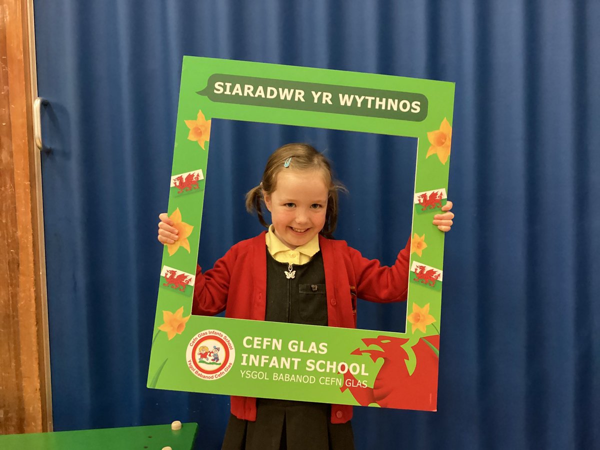 CGIRClack's tweet photo. 🏴󠁧󠁢󠁷󠁬󠁳󠁿Siaradwr Yr Wythnos 🏴󠁧󠁢󠁷󠁬󠁳󠁿 excellent Welsh speaking from this young lady this week. Your confidence is growing every day. Gwych! ☺️ #CGILLC https://t.co/4JqM6UsjQh
