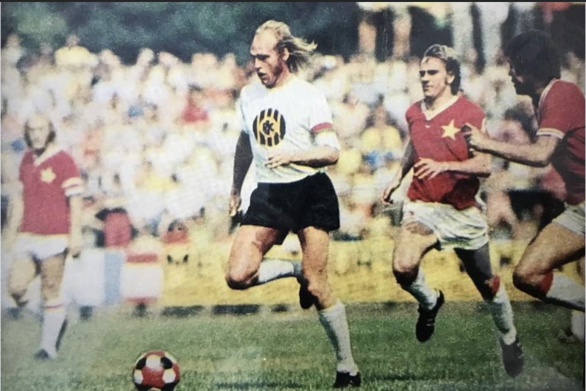OldFootball11's tweet photo. #RodaJC v #MVV, August 1973. 
#LimburgseDerby #rodmvv #rjcmvv @mvvmaastricht https://t.co/e9EOQAz1sl