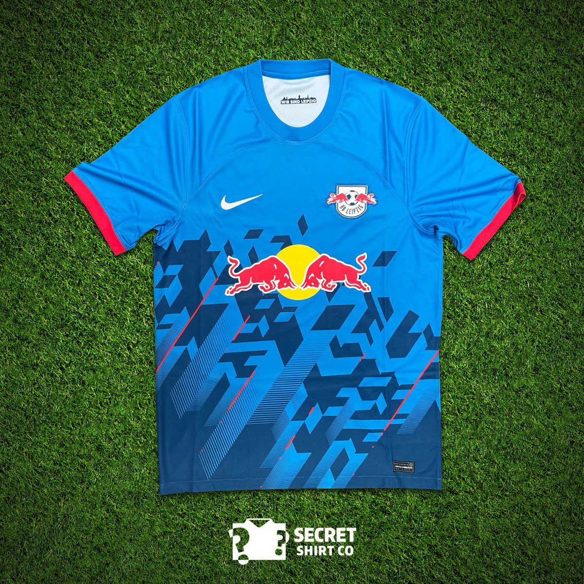 If Erling Haaland 🇳🇴 or Mo Salah 🇪🇬 score FIRST in todays game we’ll giveaway a SecretShirt.co box 📦

To enter 👇

🔄 Retweet this tweet
🤝 Follow us

Good luck!