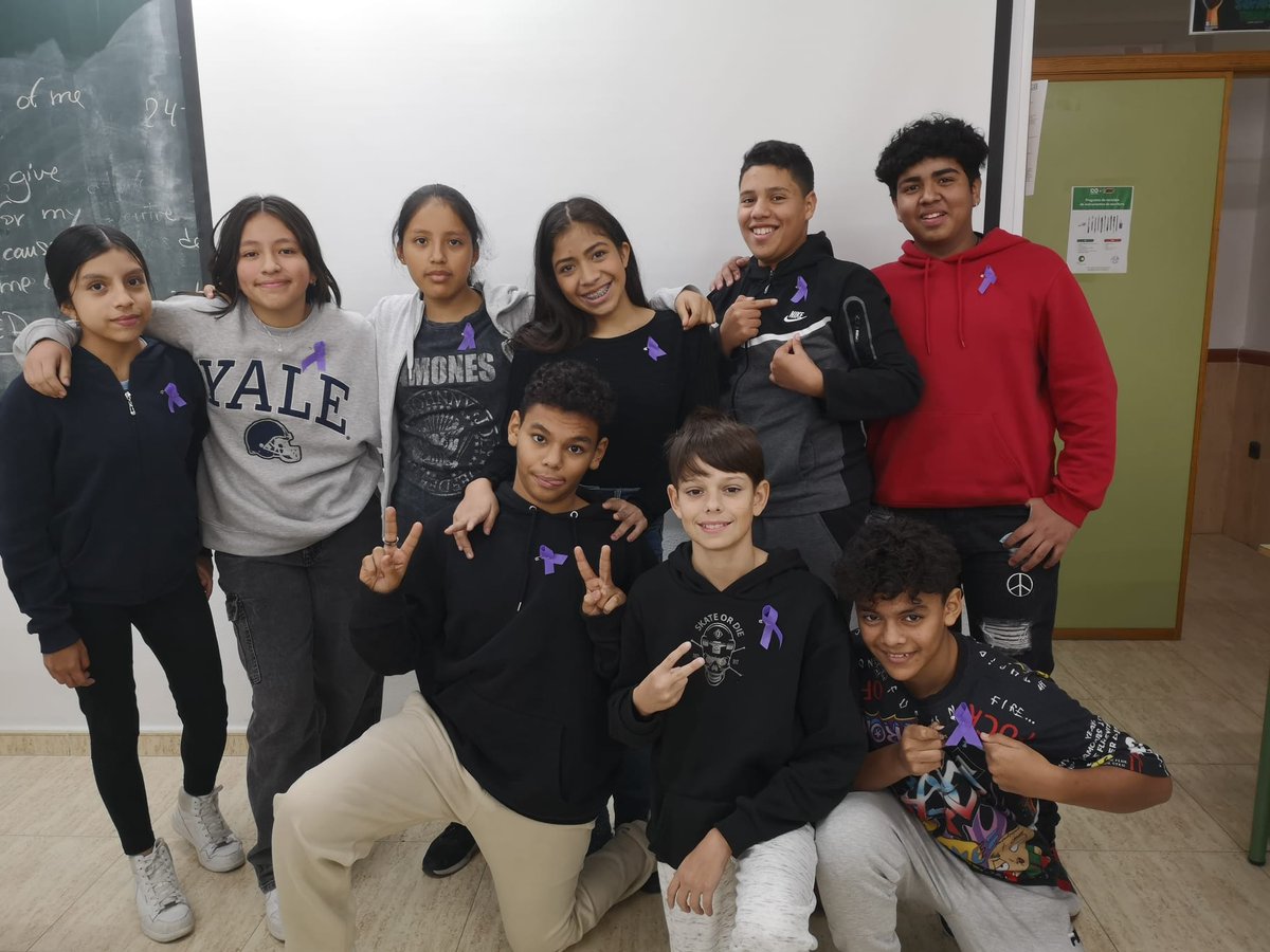 ColegioHerma's tweet image. 💜Hoy celebramos el #diacontralaviolenciadegenero. 

✔️Nuestros alumnos son el #futuro y nosotros apostamos por un futuro sin #violencia, donde las personas se respeten 🤝🏽.

¿Y tú? ¿Te has puesto el lazo morado?💜💜💜💜💜💜

#herma #25N #DiaContralaViolenciadeGenero
