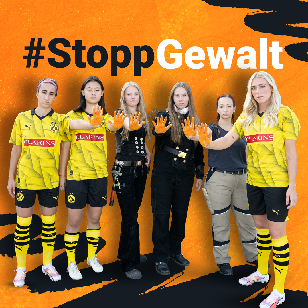 Handwerkskammer Dortmund (@hwkdortmund) on Twitter photo Orange als Symbol: #StoppGewalt gegen Frauen! Zusammen setzen die <a href="/BVB/">Borussia Dortmund</a>-Frauen und <a href="/hwkdortmund/">Handwerkskammer Dortmund</a> am internationalen #OrangeDay ein Zeichen gegen Gewalt an Mädchen und Frauen📷
Mehr Infos: instagram.com/p/C0D_pB3IYOD/… Orange als Symbol: #StoppGewalt gegen Frauen! Zusammen setzen die <a href="/BVB/">Borussia Dortmund</a>-Frauen und <a href="/hwkdortmund/">Handwerkskammer Dortmund</a> am internationalen #OrangeDay ein Zeichen gegen Gewalt an Mädchen und Frauen📷
Mehr Infos: instagram.com/p/C0D_pB3IYOD/…