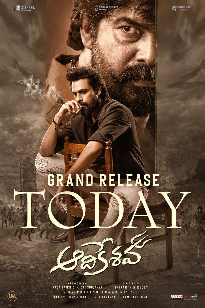 bnaveenkalyan1's tweet photo. #Aadikeshava in theatres now.
Directed by #SrikanthNReddy
poster design: #workingTittle
photo shoot: @bnaveenkalyan1
@SitharaEnts #PanjaVaisshnavTej @sreeleela14
@vamsi84 #SreeLeela #JojuGeorge #BNaveenKalyanPhotography https://t.co/r8QNNqfnt8