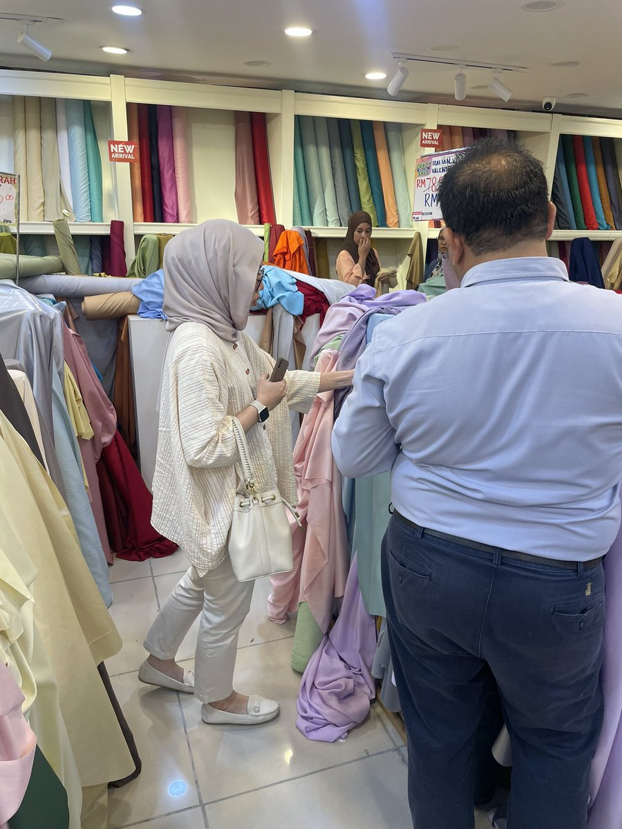 shaqipsapuan's tweet photo. Raya lagi 5 bulan 🤣 https://t.co/ksTQeaXivr