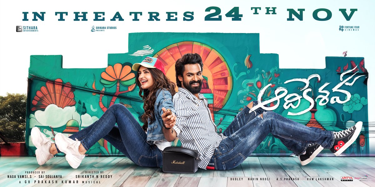 bnaveenkalyan1's tweet photo. #Aadikeshava in theatres now.
Directed by #SrikanthNReddy
poster design: #workingTittle
photo shoot: @bnaveenkalyan1
@SitharaEnts #PanjaVaisshnavTej @sreeleela14
@vamsi84 #SreeLeela #JojuGeorge #BNaveenKalyanPhotography https://t.co/dPyvPaVXrM