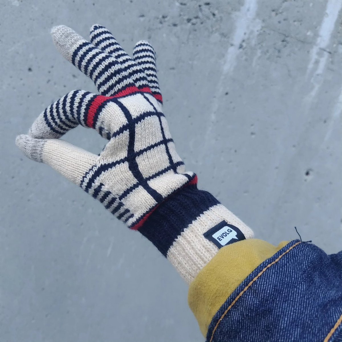 ampun_ampun's tweet photo. 本日のおてて。

あったかいよ♡

#evolg
#tcbjeans https://t.co/IaJQej9CVD