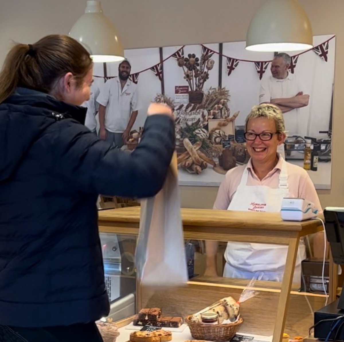 HambletonBakery's tweet photo. So have you taken advantage of our online offer this month, hurry only a few days left !- we would really like to encourage you to place orders in advance so our production team make fresh to order♻️not fresh to waste! #10percentoff #novemberonly #over20pounds
#autumnvibes🍂🍁 https://t.co/visjJ2cD3M