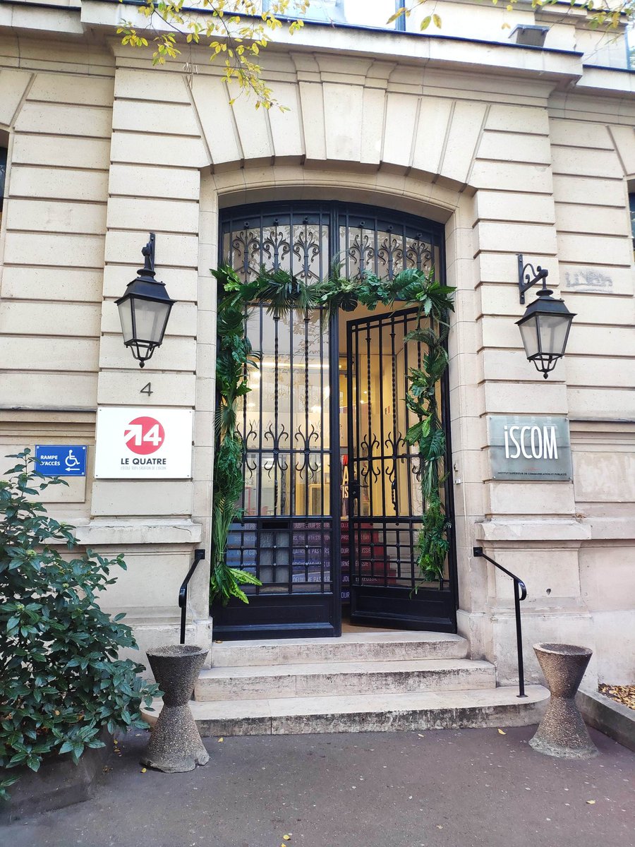 Matinée automnale, fraîche et ensoleillée sur le campus #ISCOM à #Paris. Journée portes ouvertes aujourd'hui 🚀 ! Nous sommes fin prêts pour accueillir nos futurs candidats et leurs proches. N'hésitez pas à nous rendre visite 🤗 #JPO