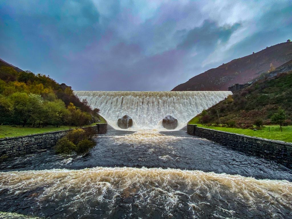 Elan_Valley tweet picture