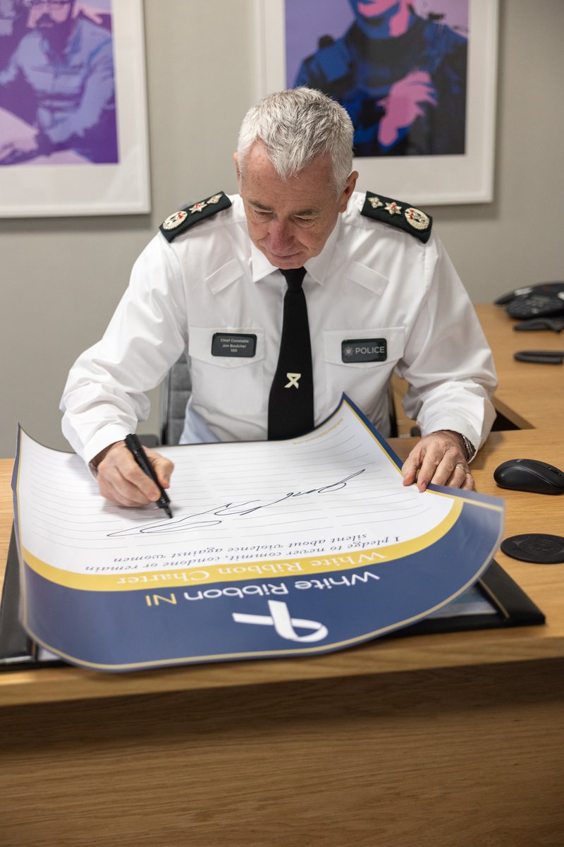 Today Chief Constable Jon Boutcher signed the #WhiteRibbonDay pledge on behalf of the @PoliceServiceNI. We reaffirm our collective commitment to never commit, condone or stay silent about violence against women and girls. Let’s continue to work together to make all spaces safer.