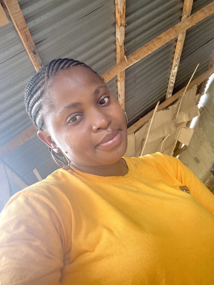 Favour_Q's tweet image. You asked for filter free 😂

Have a lovely weekend.

#saturdayhustle ….